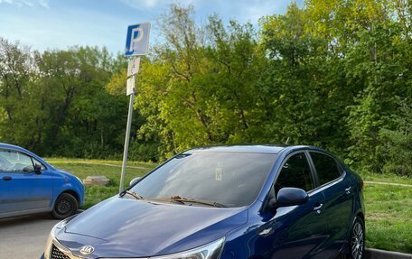 KIA Rio III рестайлинг, 2015 год, 999 999 рублей, 6 фотография