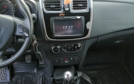 Renault Sandero II рестайлинг, 2015 год, 790 000 рублей, 4 фотография