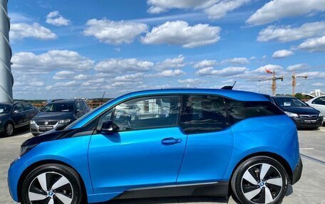 BMW i3 I01 рестайлинг, 2017 год, 2 400 000 рублей, 1 фотография
