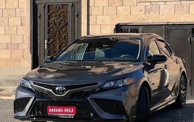 Toyota Camry, 2022 год, 2 600 000 рублей, 1 фотография