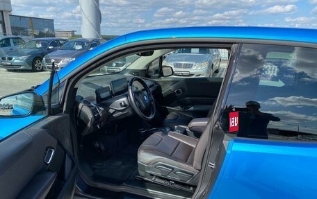 BMW i3 I01 рестайлинг, 2017 год, 2 400 000 рублей, 11 фотография