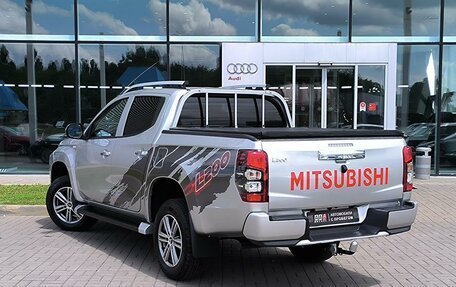 Mitsubishi L200 IV рестайлинг, 2022 год, 2 699 000 рублей, 7 фотография