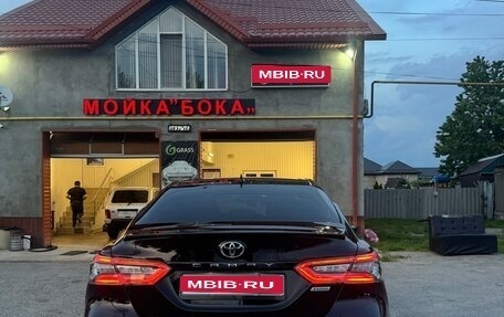 Toyota Camry, 2020 год, 3 000 000 рублей, 1 фотография