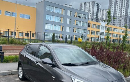 Hyundai Solaris II рестайлинг, 2014 год, 620 000 рублей, 2 фотография