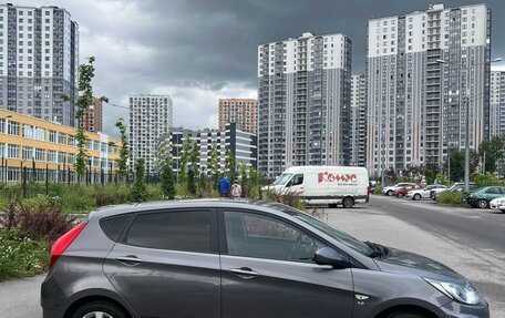 Hyundai Solaris II рестайлинг, 2014 год, 620 000 рублей, 3 фотография
