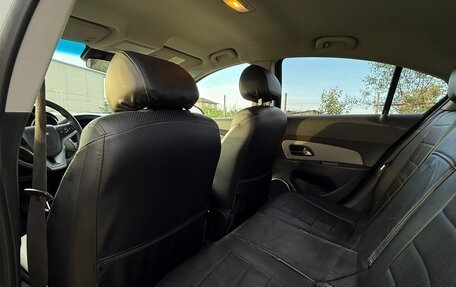 Chevrolet Cruze II, 2011 год, 750 000 рублей, 10 фотография
