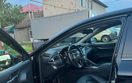Toyota Camry, 2020 год, 3 000 000 рублей, 3 фотография