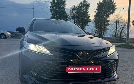 Toyota Camry, 2020 год, 3 000 000 рублей, 7 фотография