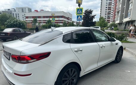 KIA Optima IV, 2018 год, 2 300 000 рублей, 10 фотография