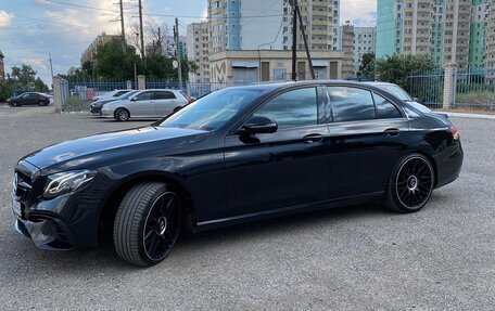 Mercedes-Benz E-Класс, 2016 год, 1 950 000 рублей, 10 фотография