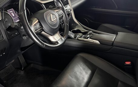 Lexus RX IV рестайлинг, 2017 год, 3 550 000 рублей, 6 фотография