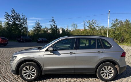 Volkswagen Tiguan II, 2020 год, 2 200 000 рублей, 3 фотография