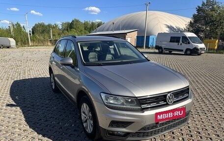 Volkswagen Tiguan II, 2020 год, 2 200 000 рублей, 9 фотография