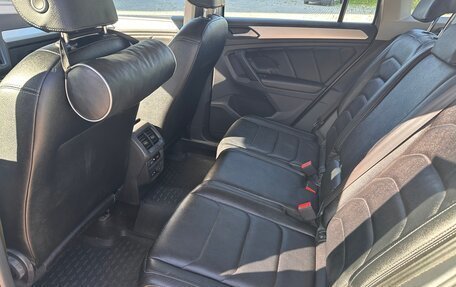 Volkswagen Tiguan II, 2020 год, 2 200 000 рублей, 18 фотография
