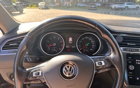 Volkswagen Tiguan II, 2020 год, 2 200 000 рублей, 21 фотография