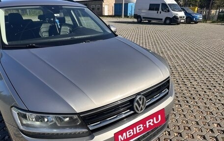Volkswagen Tiguan II, 2020 год, 2 200 000 рублей, 16 фотография