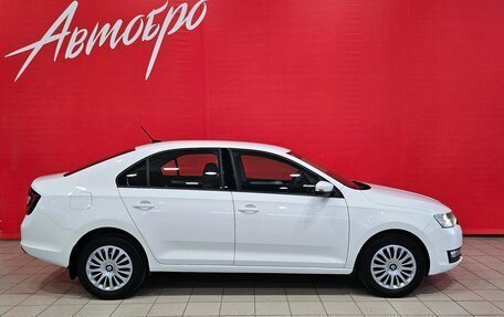 Skoda Rapid I, 2018 год, 1 075 000 рублей, 6 фотография