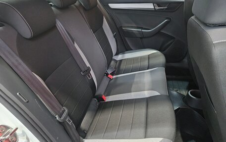 Skoda Rapid I, 2018 год, 1 075 000 рублей, 12 фотография