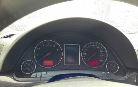 Audi A4, 2003 год, 640 000 рублей, 10 фотография