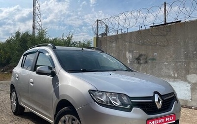 Renault Sandero II рестайлинг, 2015 год, 740 000 рублей, 1 фотография
