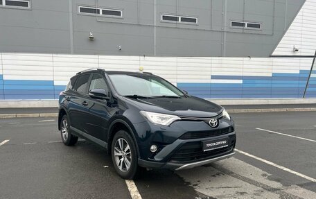 Toyota RAV4, 2019 год, 2 200 000 рублей, 2 фотография