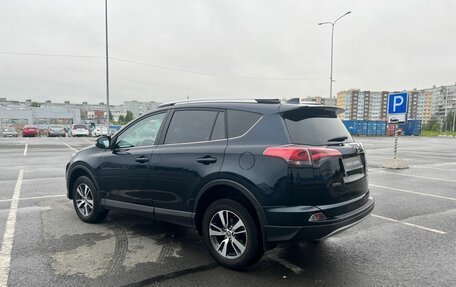 Toyota RAV4, 2019 год, 2 200 000 рублей, 7 фотография