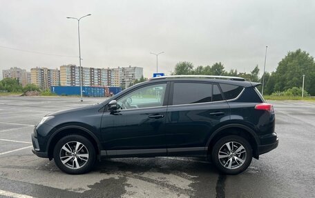 Toyota RAV4, 2019 год, 2 200 000 рублей, 6 фотография