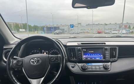 Toyota RAV4, 2019 год, 2 200 000 рублей, 13 фотография