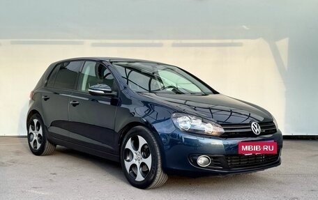 Volkswagen Golf VI, 2010 год, 900 000 рублей, 2 фотография