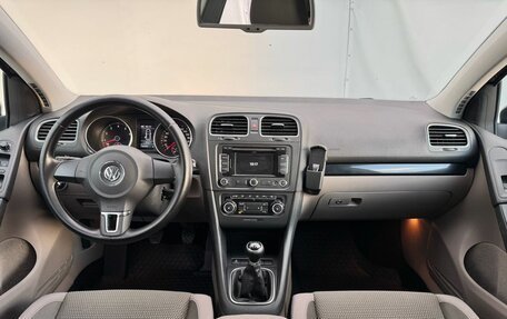 Volkswagen Golf VI, 2010 год, 900 000 рублей, 15 фотография