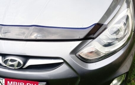 Hyundai Solaris II рестайлинг, 2011 год, 600 000 рублей, 10 фотография