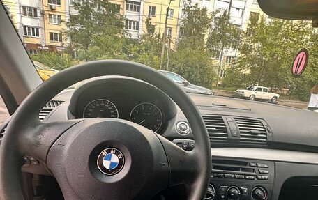 BMW 1 серия, 2010 год, 810 000 рублей, 6 фотография