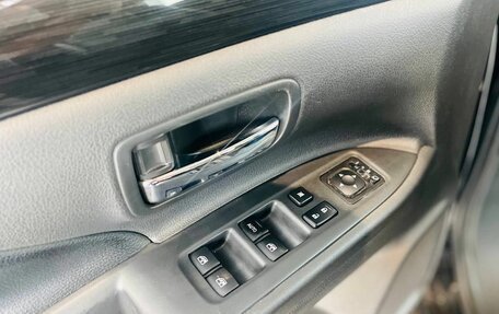 Mitsubishi Outlander III рестайлинг 3, 2018 год, 2 150 000 рублей, 17 фотография