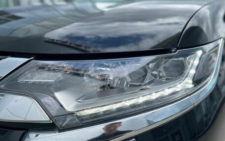 Mitsubishi Outlander III рестайлинг 3, 2018 год, 2 150 000 рублей, 21 фотография