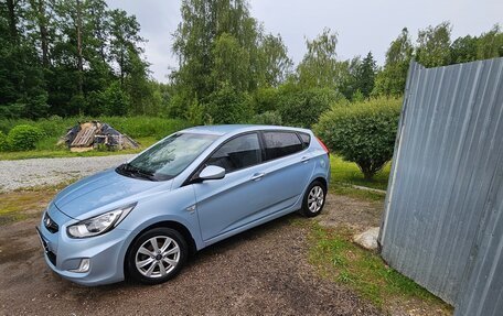 Hyundai Solaris II рестайлинг, 2013 год, 730 000 рублей, 5 фотография