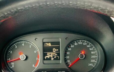 Volkswagen Polo VI (EU Market), 2018 год, 980 000 рублей, 11 фотография