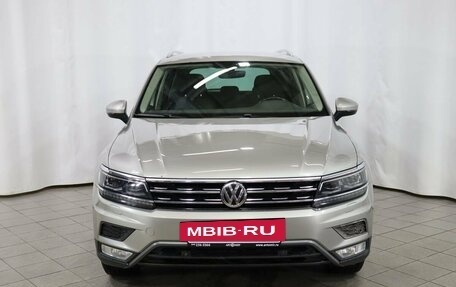 Volkswagen Tiguan II, 2016 год, 2 219 000 рублей, 2 фотография