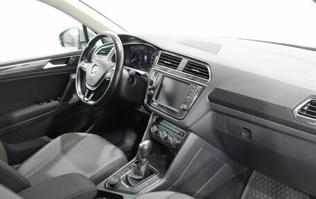 Volkswagen Tiguan II, 2016 год, 2 219 000 рублей, 12 фотография