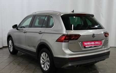 Volkswagen Tiguan II, 2016 год, 2 219 000 рублей, 6 фотография