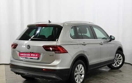 Volkswagen Tiguan II, 2016 год, 2 219 000 рублей, 4 фотография