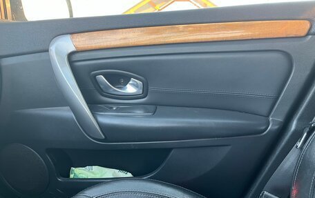 Renault Laguna III рестайлинг, 2008 год, 600 000 рублей, 13 фотография