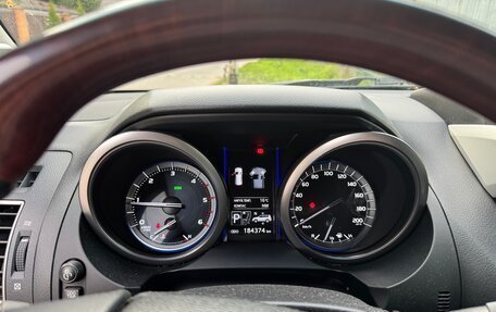 Toyota Land Cruiser Prado 150 рестайлинг 2, 2017 год, 3 800 000 рублей, 12 фотография