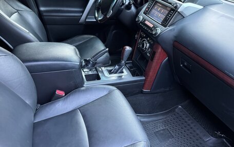 Toyota Land Cruiser Prado 150 рестайлинг 2, 2017 год, 3 800 000 рублей, 5 фотография