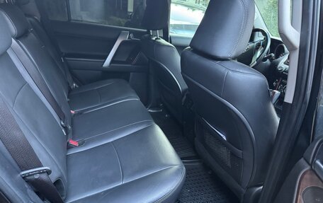 Toyota Land Cruiser Prado 150 рестайлинг 2, 2017 год, 3 800 000 рублей, 4 фотография