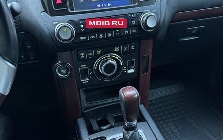 Toyota Land Cruiser Prado 150 рестайлинг 2, 2017 год, 3 800 000 рублей, 9 фотография