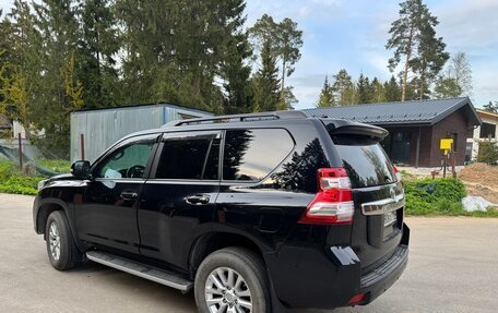 Toyota Land Cruiser Prado 150 рестайлинг 2, 2017 год, 3 800 000 рублей, 15 фотография