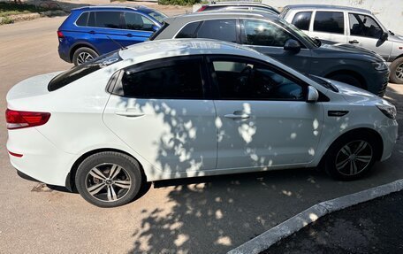 KIA Rio III рестайлинг, 2015 год, 1 150 000 рублей, 2 фотография