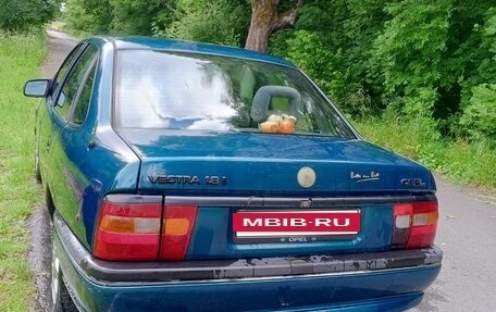 Opel Vectra A, 1994 год, 80 000 рублей, 3 фотография