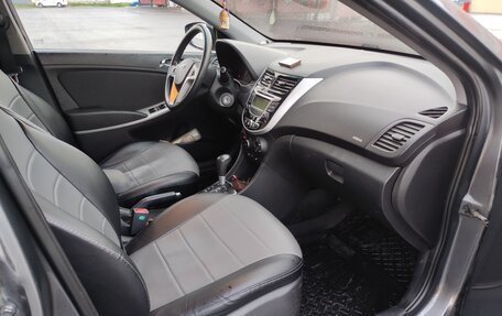 Hyundai Solaris II рестайлинг, 2012 год, 750 000 рублей, 9 фотография