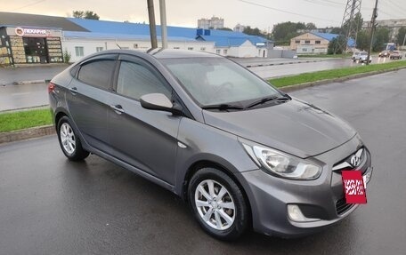 Hyundai Solaris II рестайлинг, 2012 год, 750 000 рублей, 8 фотография